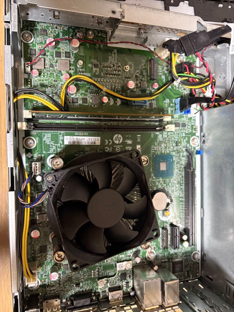 HP ProDesk 400 G6 SFF i3-8100T ベアボーン