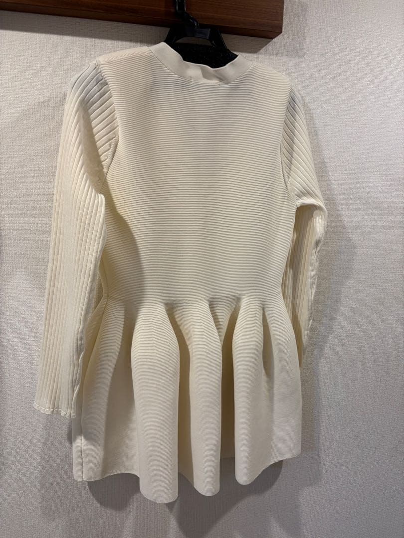 【CADUNE】ペプラムカーディガン【美品】