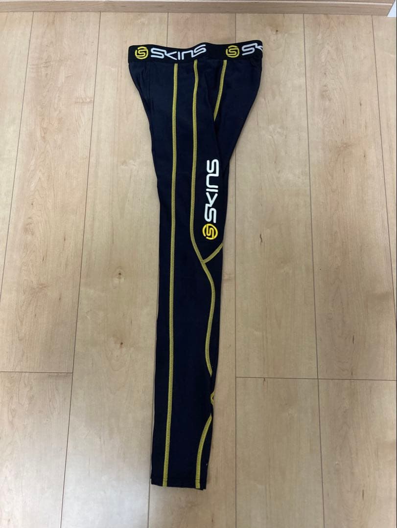 SKINS スキンズ ロングシャツ ロングタイツ 上下セット Sサイズ 超美品