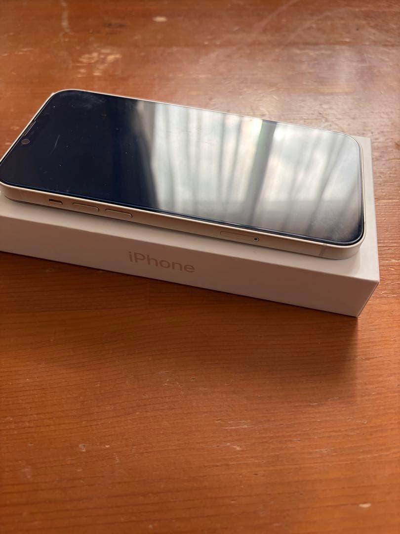 【美品】Apple iPhone 14 Plus ホワイト 本体