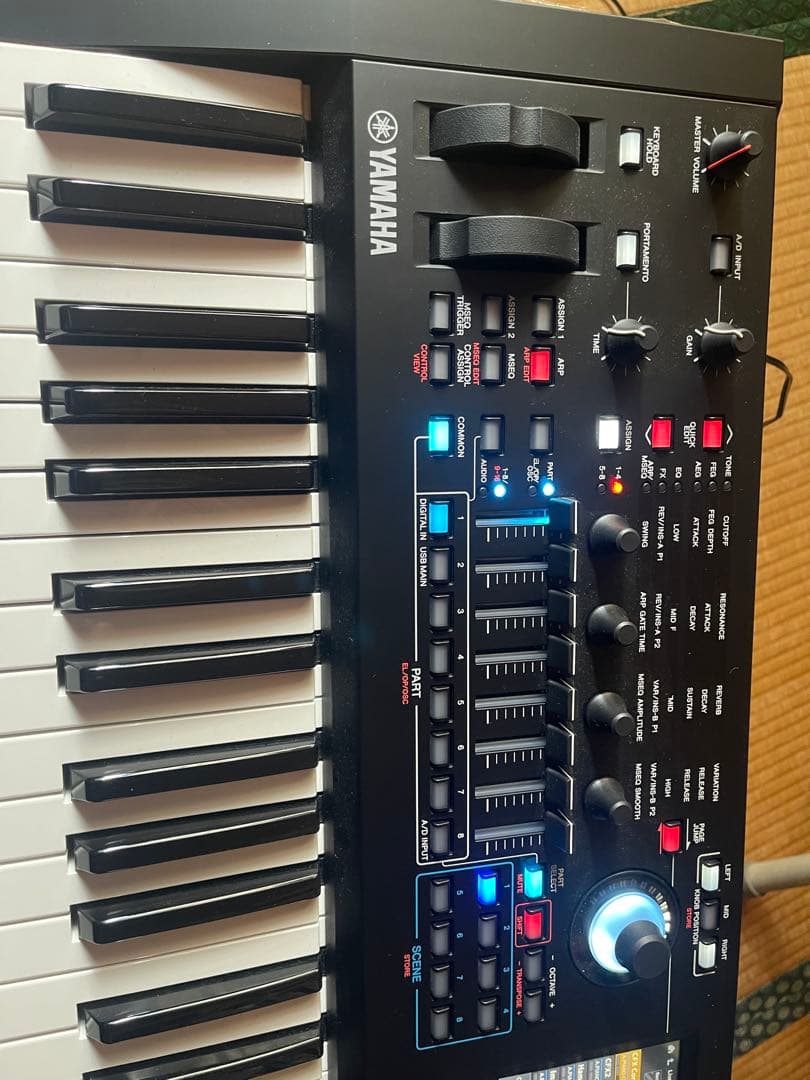 鍵盤楽器 YAMAHA MODX M6