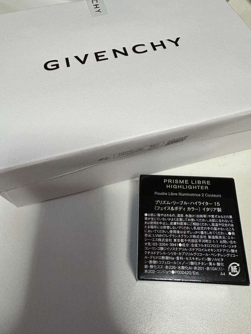 チーク GIVENCHY PRISME LIBRE HIGHLIGHTER 15