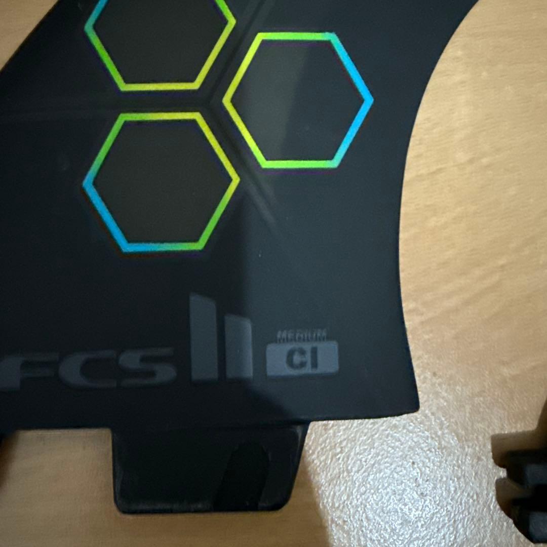 FCS II CI Medium サーフボードフィンセット
