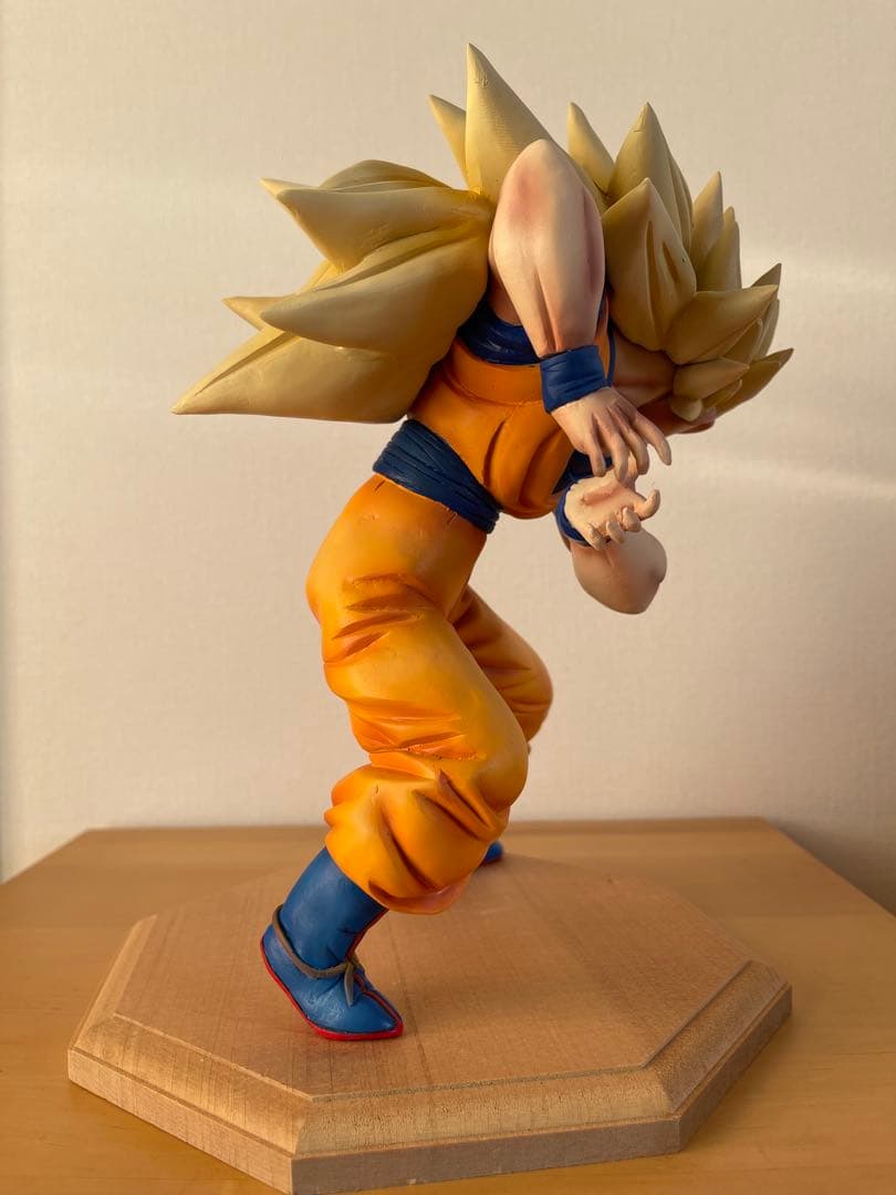 ドラゴンボール②　一品物　超サイヤ人 孫悟空　スーパーサイヤ人３　創作品　完成品
