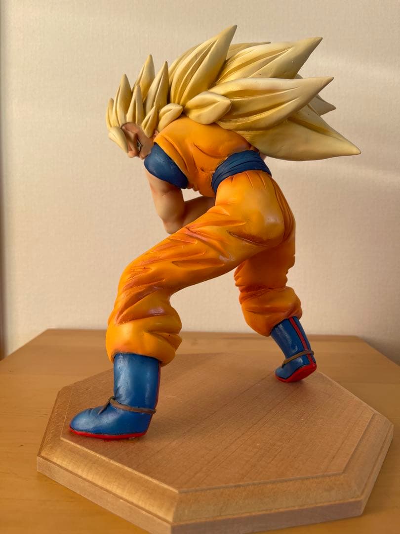 ドラゴンボール②　一品物　超サイヤ人 孫悟空　スーパーサイヤ人３　創作品　完成品