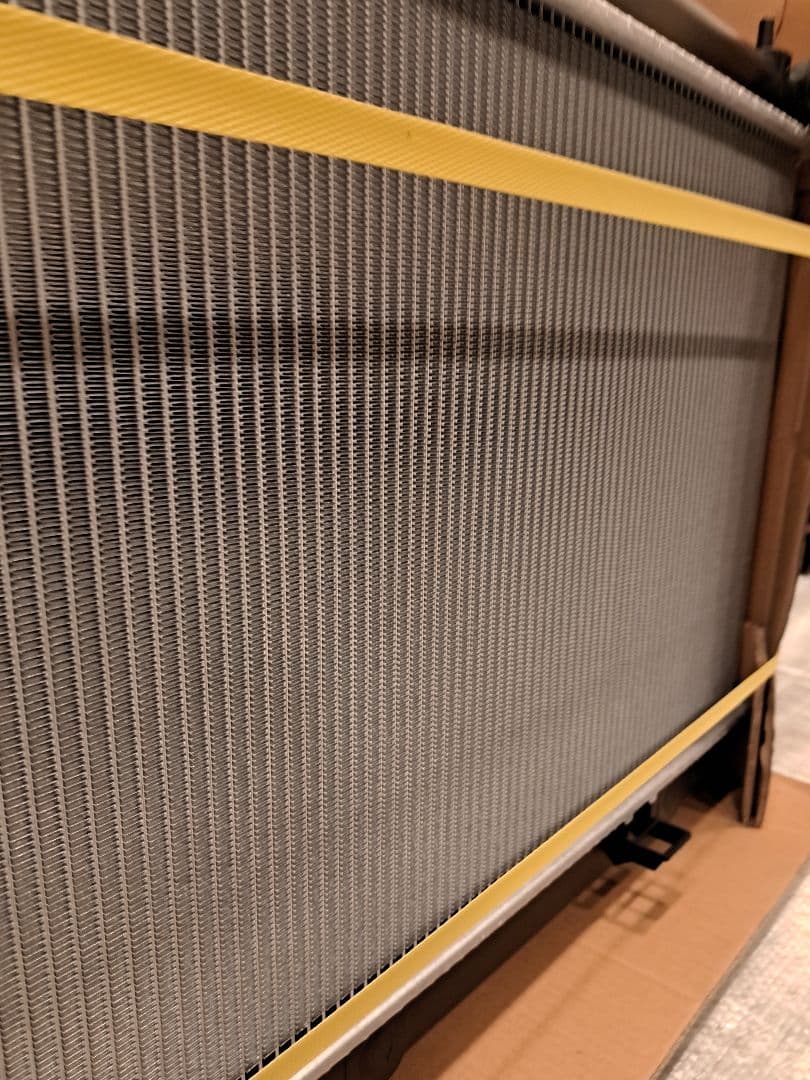 R*a様 KOYORAD Z33 VQ35DE ラジエーター　新品即納