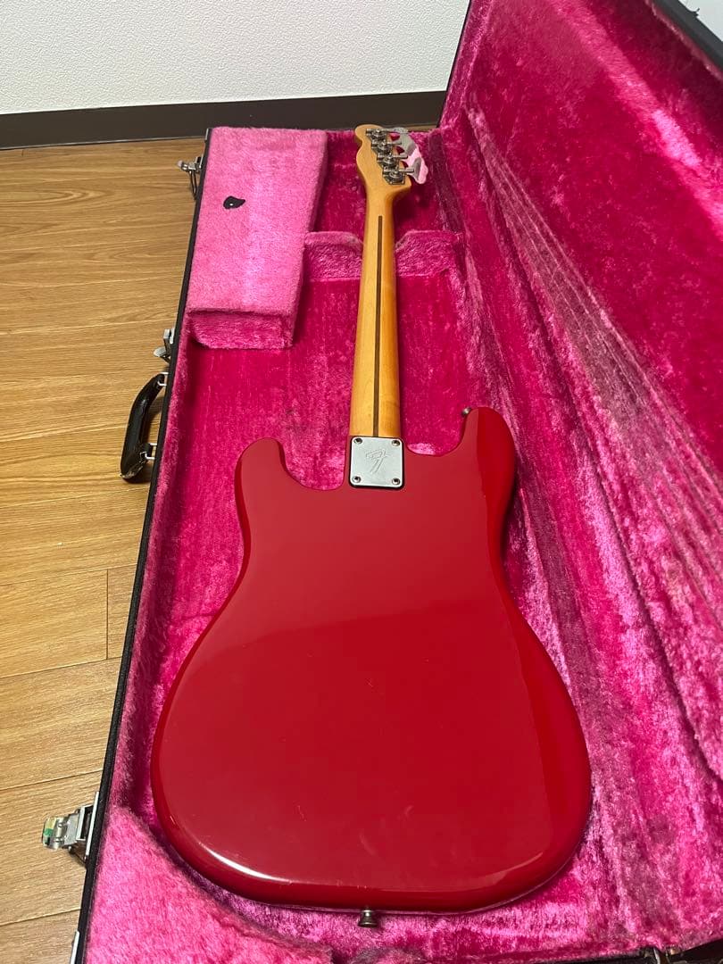 ベース Fender Bullet Bass Deluxe (B34)