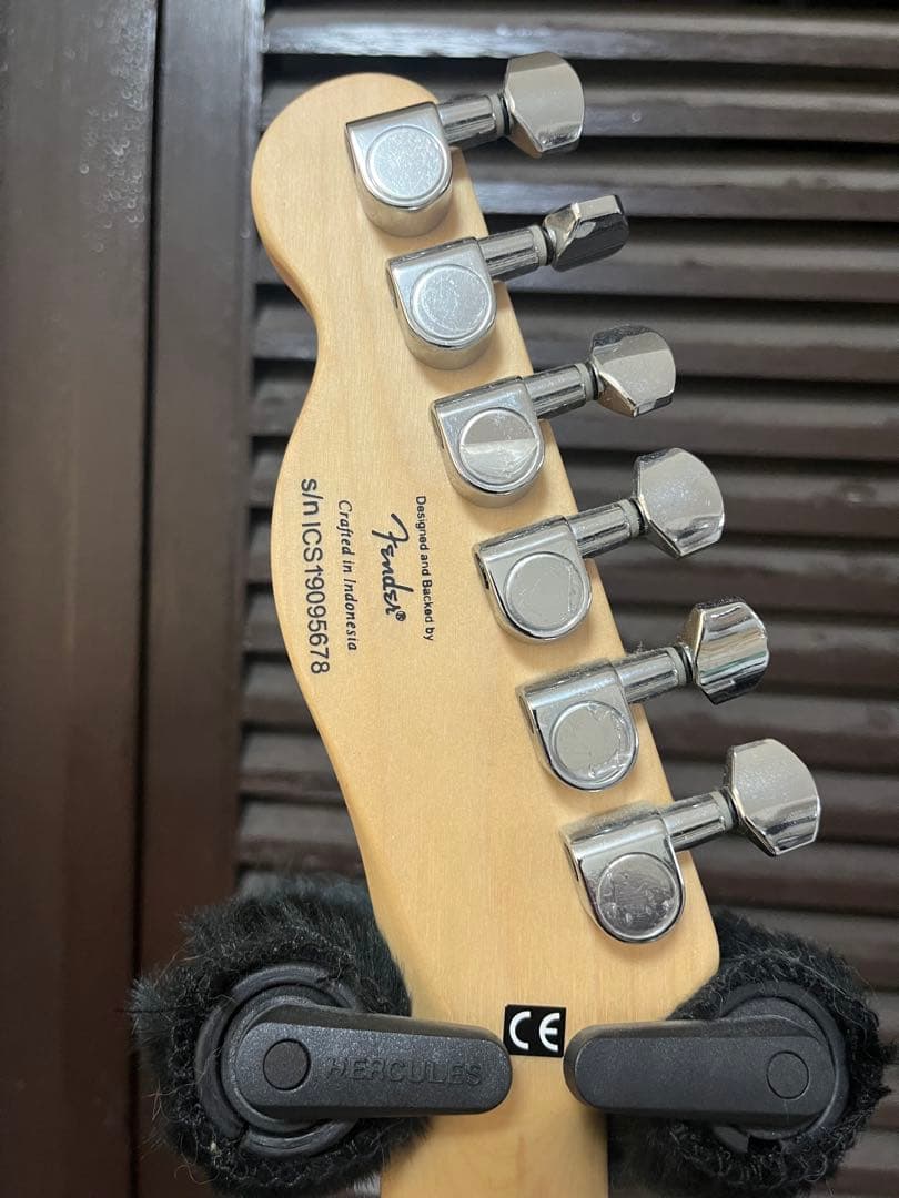 Squier by Fender Telecaster レッド ギターケース付き