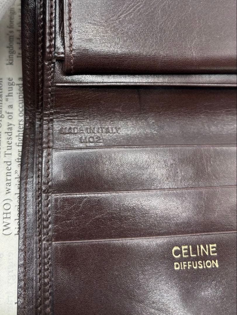 美品　CELINE セリーヌ　Cマカダム　キャンバス二つ折り財布　M02
