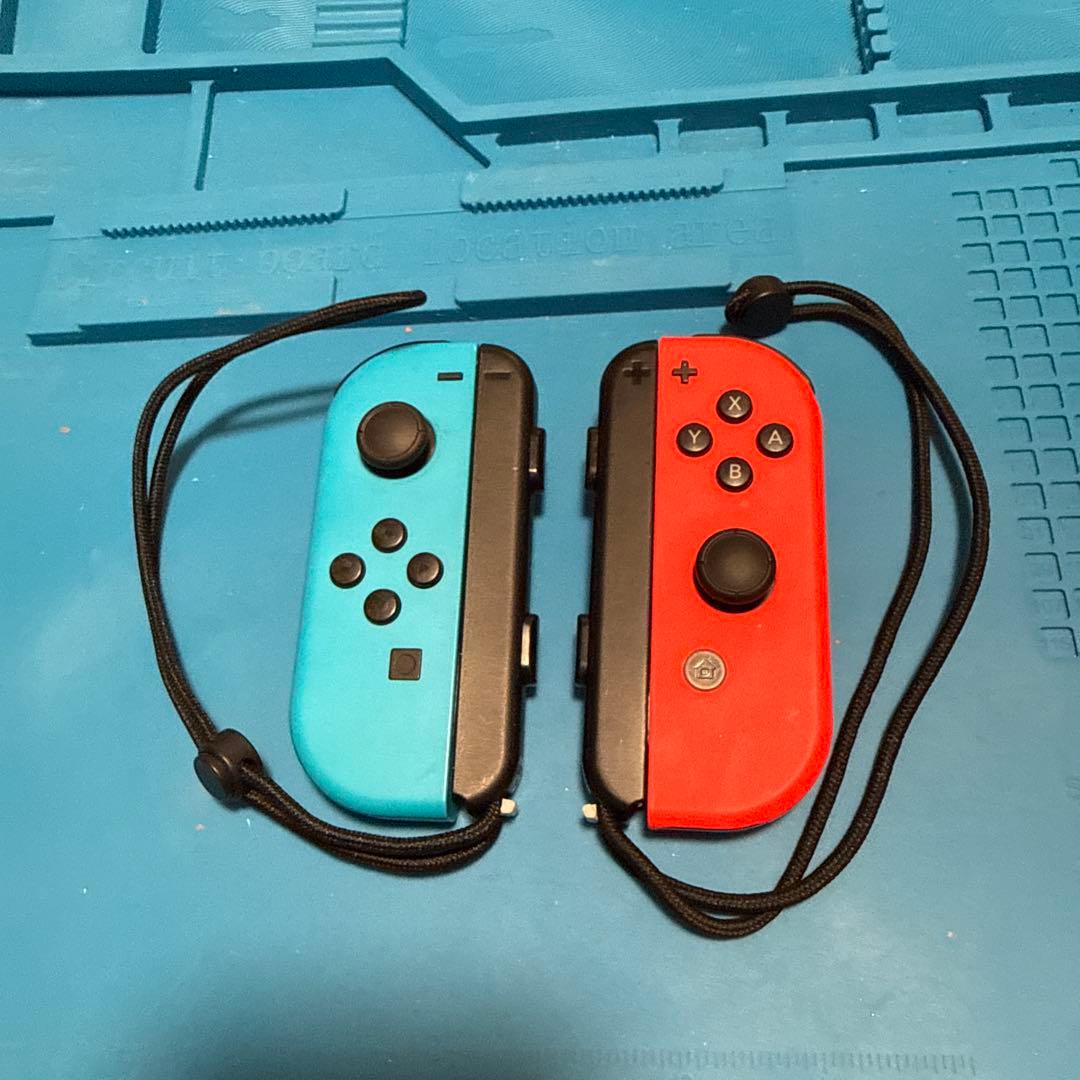 Nintendo Switch 本体 ネオンレッドネオンブルーストラップ充電付
