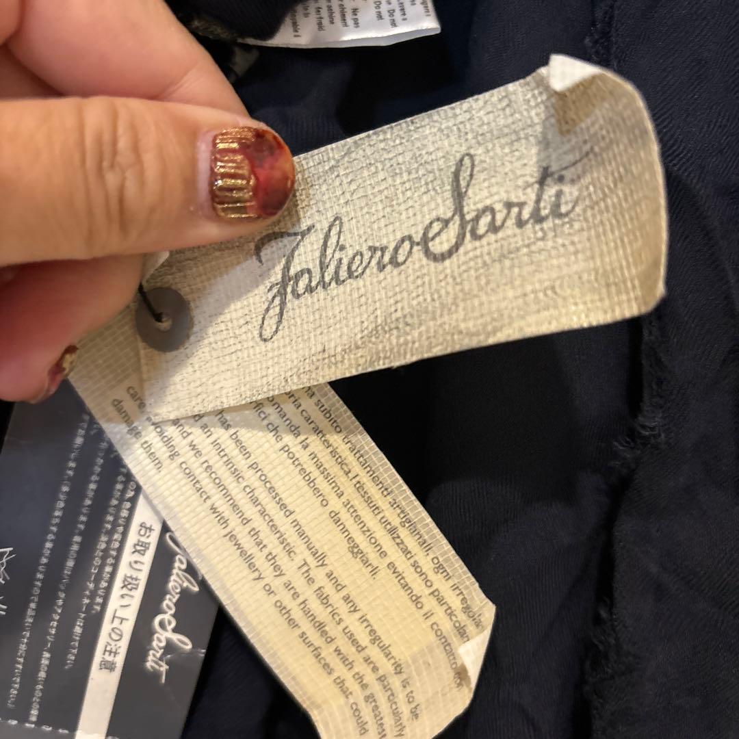 ファリエロサルティ　未使用　ネイビー　大判ストール