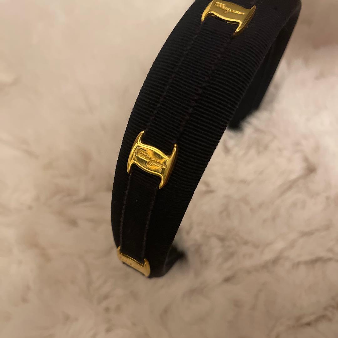 フェラガモ Ferragamo カチューシャ ヴァラ リボン ゴールド金具