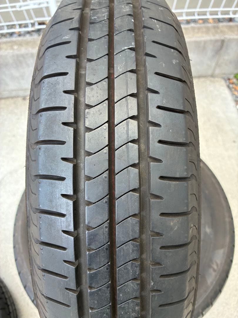 送料込み155/65r14BRIDGESTONE NEWNO4本セットバリ山