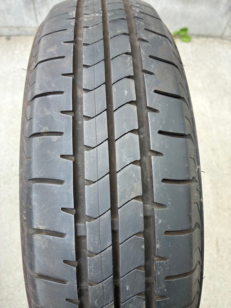 送料込み155/65r14BRIDGESTONE NEWNO4本セットバリ山