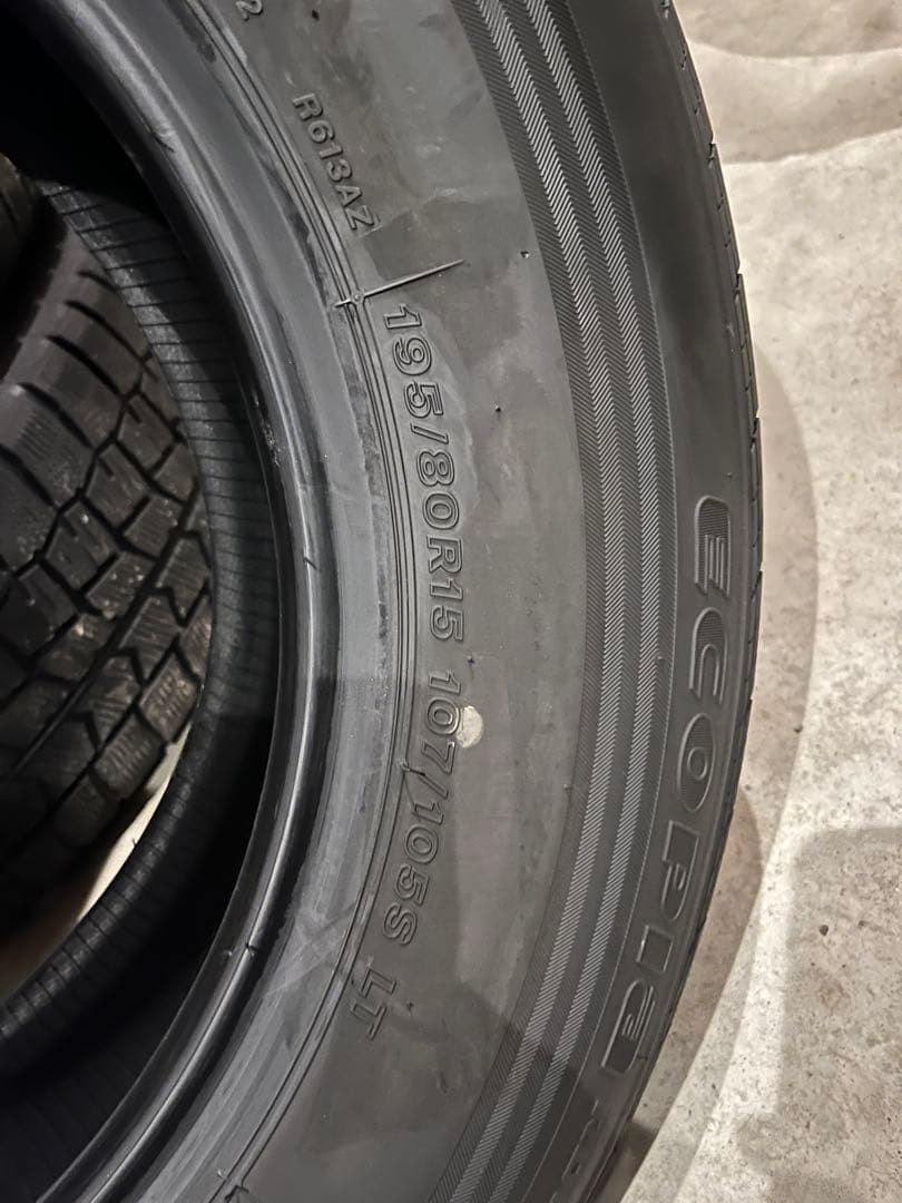 BRIDGESTONE ECOPIA 195/80R15 新車外し　タイヤ4本