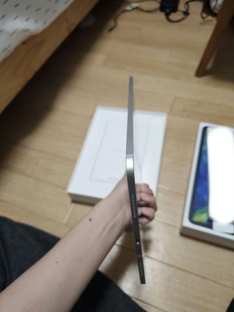 iPad Pro 11インチ 第2世 Wi-Fi+Cellular128GB