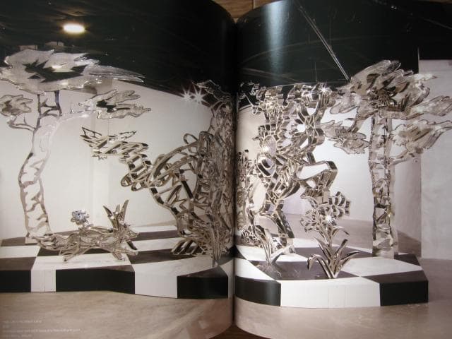 TOMOKAZU MATSUYAMA IN AND OUT　松山智一