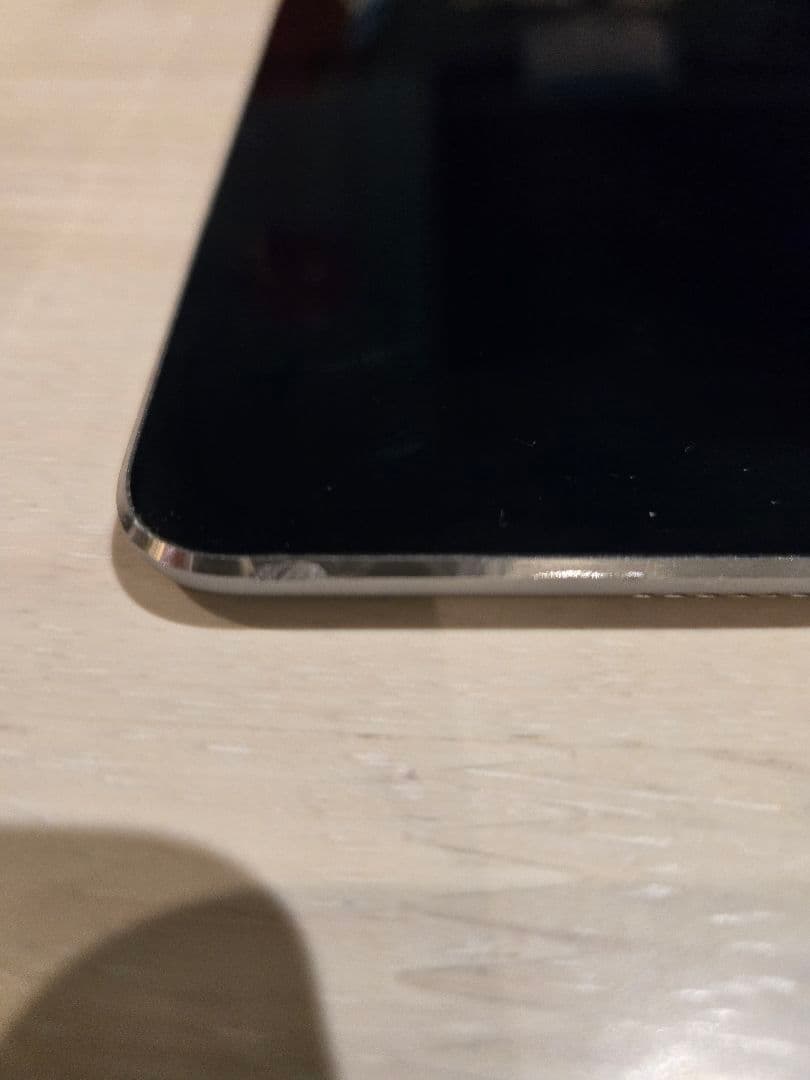 iPad mini 4 シルバー　wifi 128gb 本体 動作確認