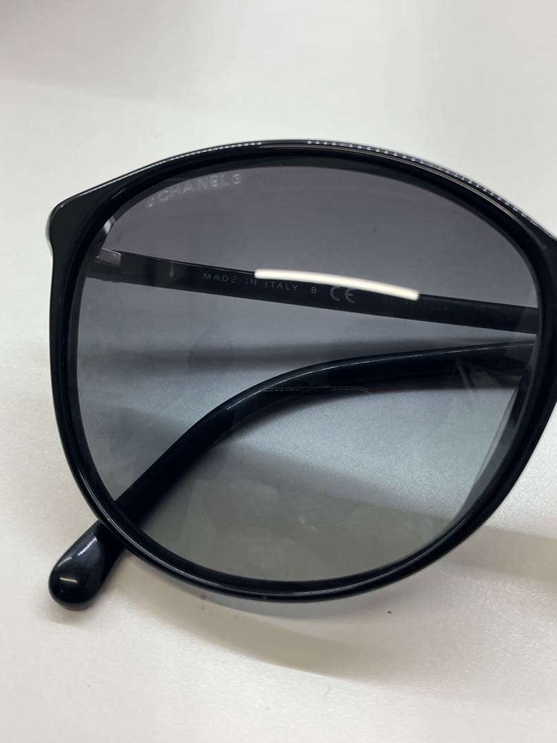 CHANEL シャネル　サングラス　レディース　ケース付き　ショッパー