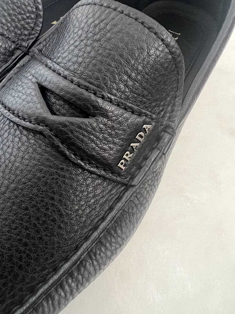 【新品・箱付き】PRADAメンズ ドライビングシューズ モカシン ブラック