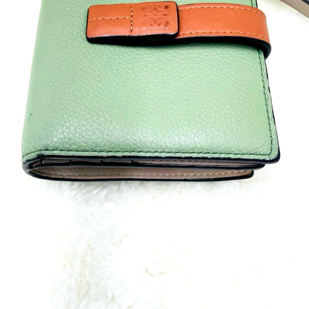 美品 ロエベ LOEWE 2つ折り 財布 コンパクトジップウォレット 付属品完備