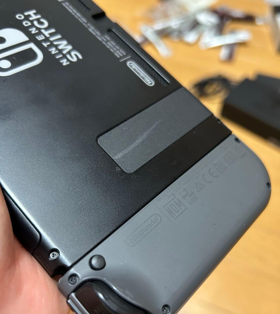 Nintendo Switch 本体 + Joy-Con（グレー）　箱無し