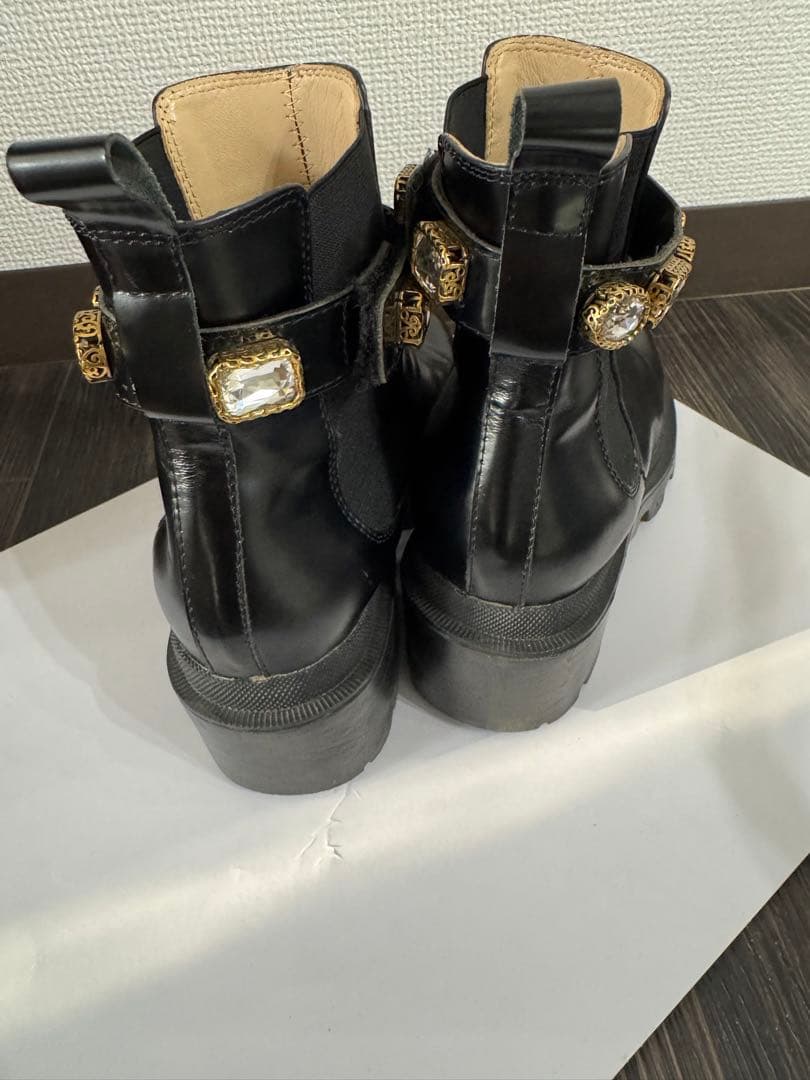 GUCCI ブーツ　ビジュー　ブラック　レザー　 サイドゴアブーツ