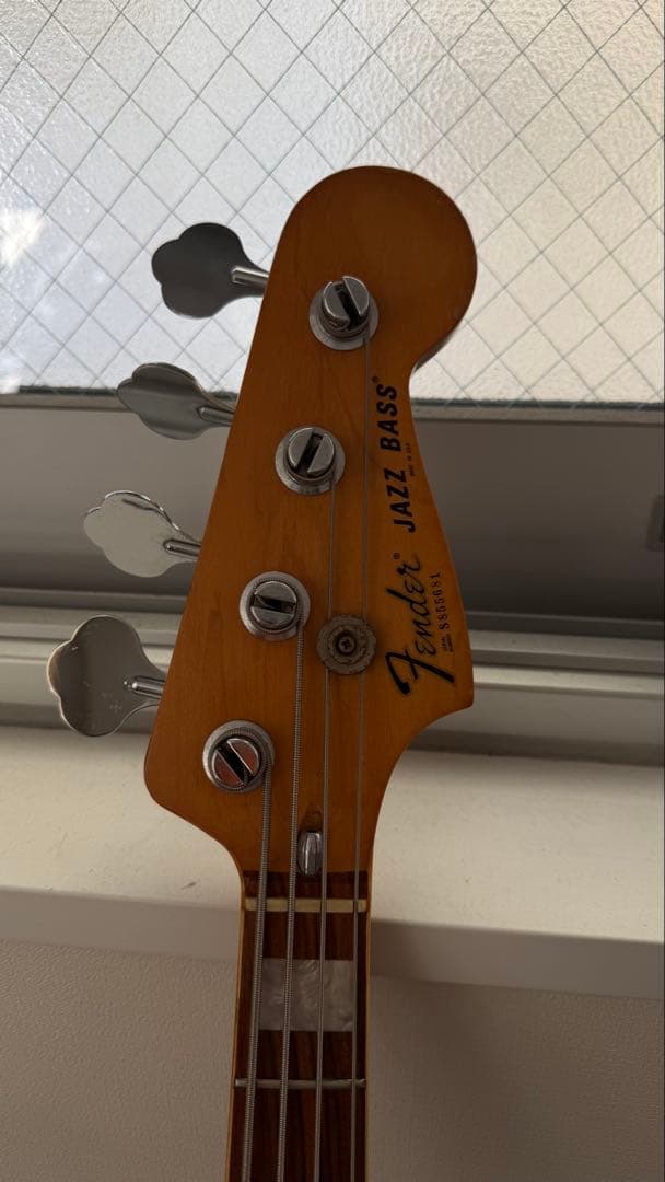 Fender Jazz Bass 70'sヴィンテージ