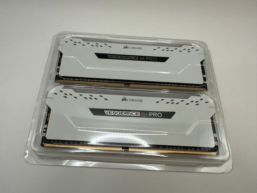 メモリー Corsair Vengeance 32GB(2x16GB) DDR4 3200