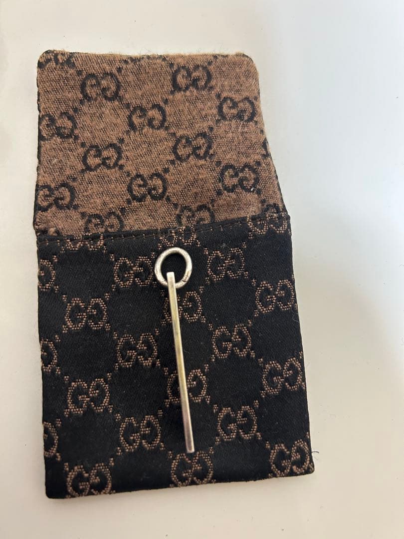 GUCCI ネックレス　シルバー　ペンダント　箱付