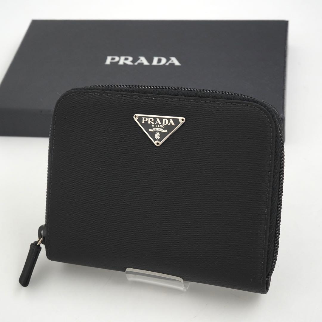 ✨新品未使用✨　PRADA ミニ財布　ナイロン　三角プレート　トライアングル　黒