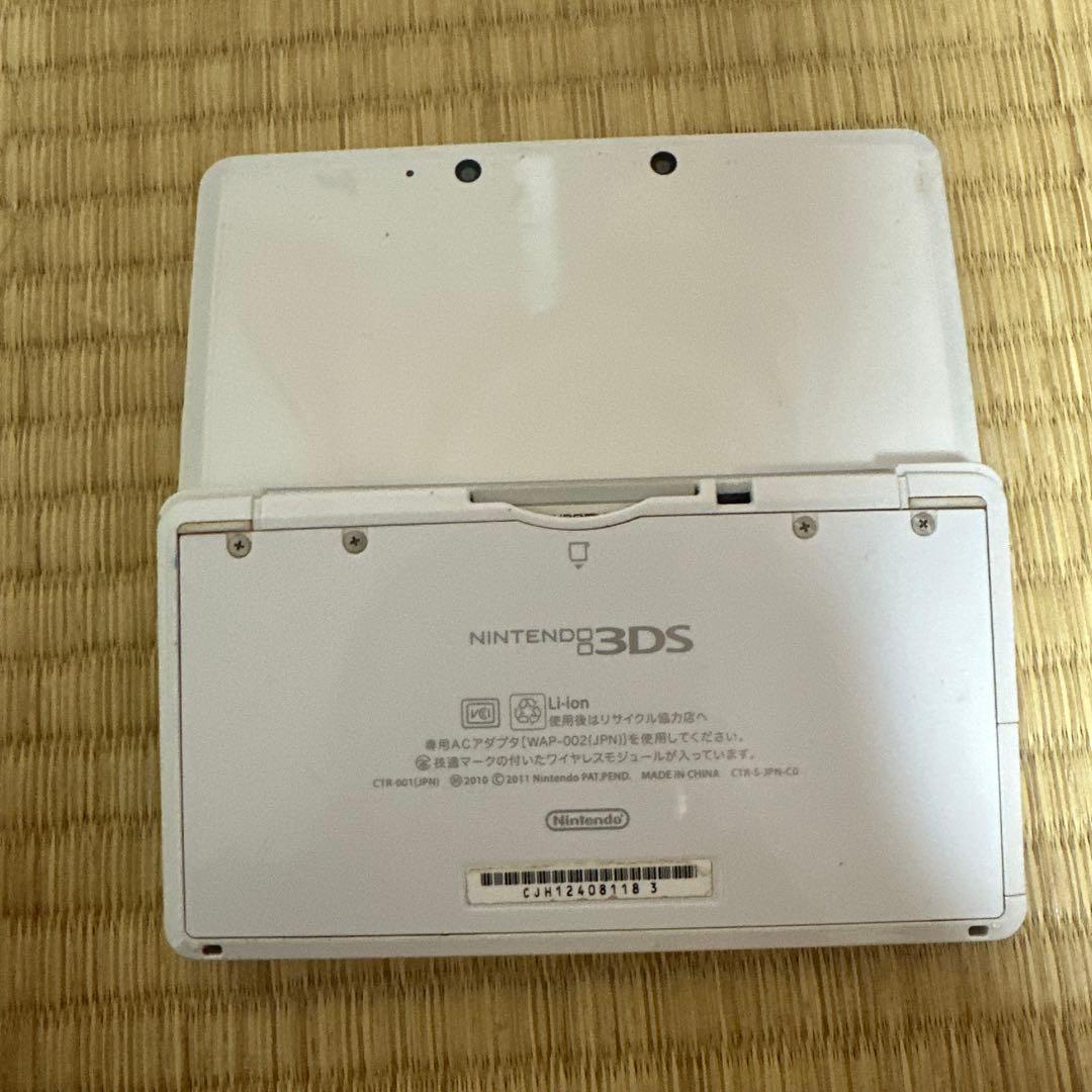 NINTENDO 3DS ホワイト本体とゲーム2本付き