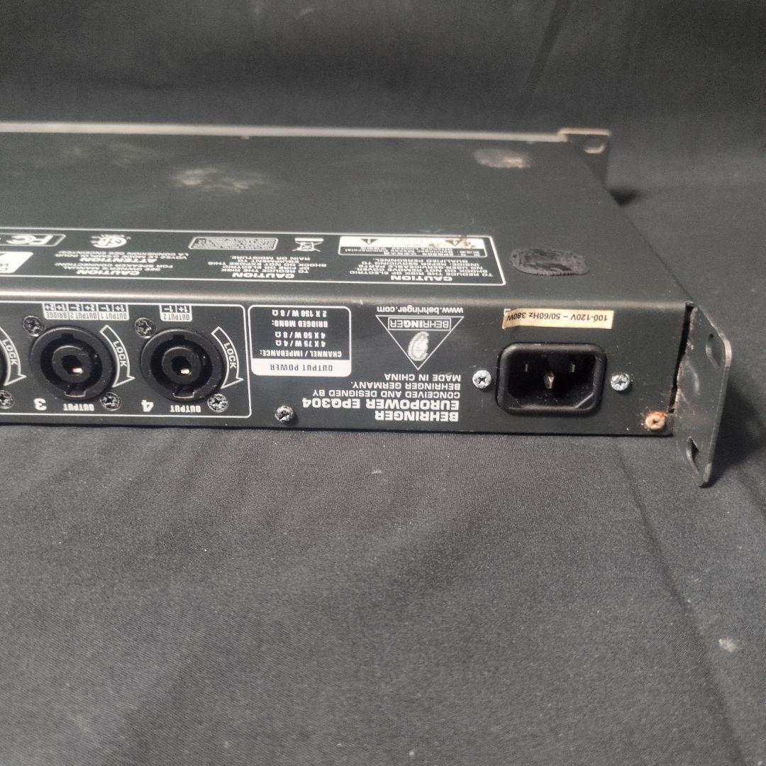 アンプ BEHRINGER EPQ304 EUROPOWER