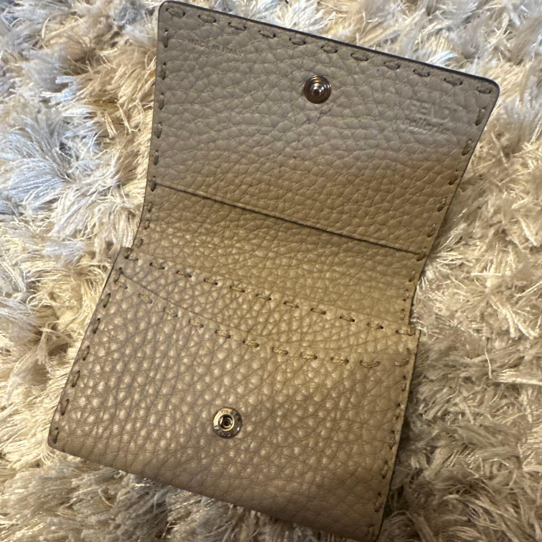 FENDI 名刺入れ