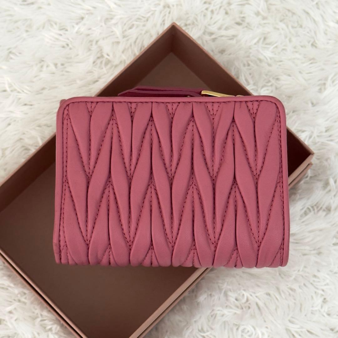 極美品⭐️RFID内蔵 MIUMIU ミュウミュウ マテラッセ 財布 現行