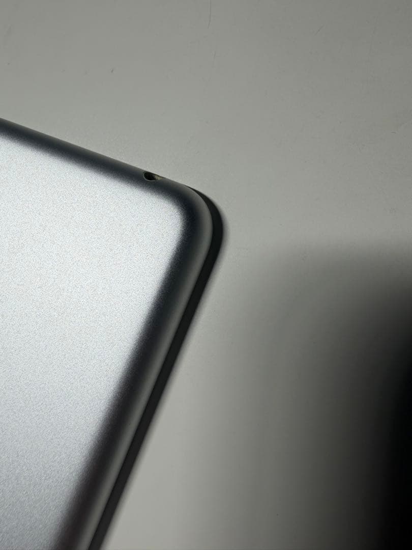 【美品】Apple iPad 第6世代 WiFiモデル 32GB