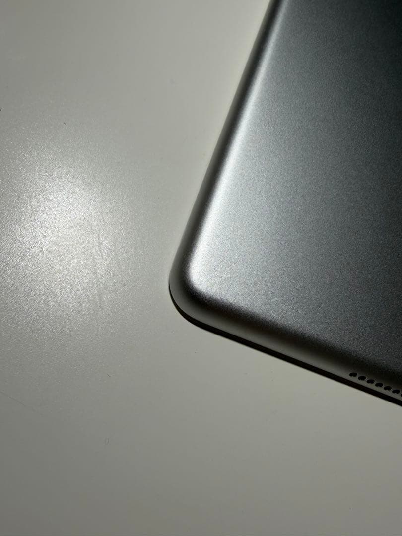 【美品】Apple iPad 第6世代 WiFiモデル 32GB