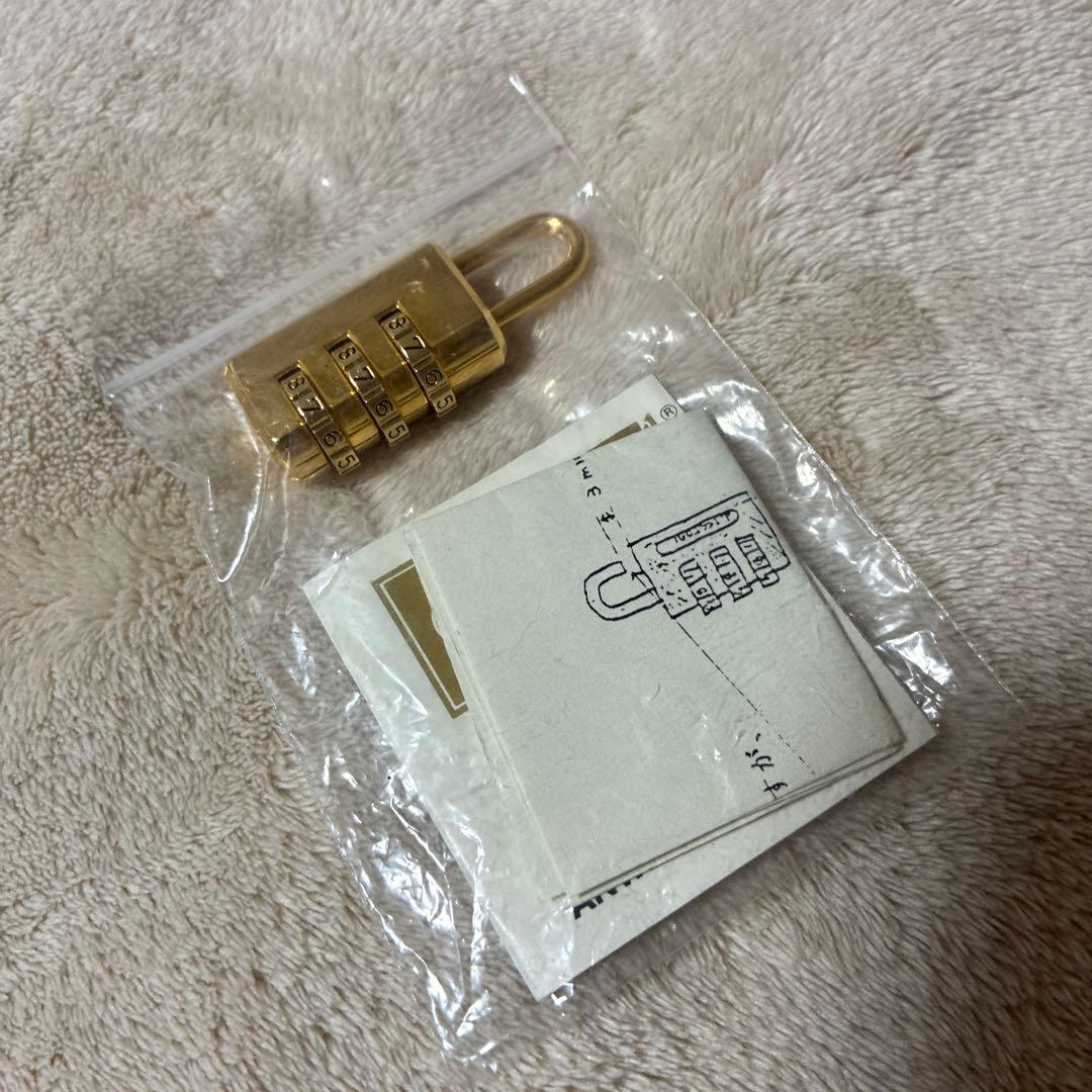 ア テストーニ　レザー　ボストンバッグ　ブラック　南京錠　金金具　2way