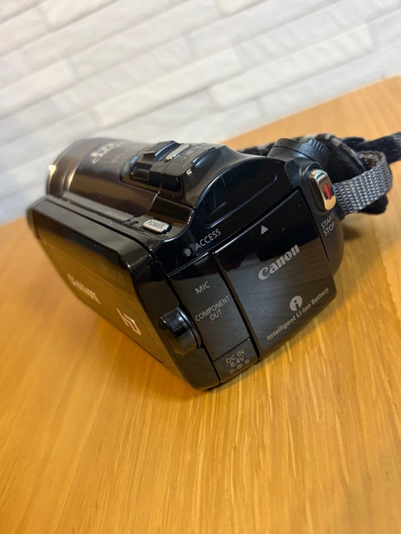 Canon ビデオカメラ iVIS HF20 HD画質