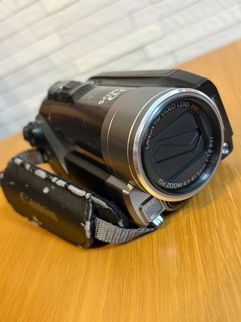 Canon ビデオカメラ iVIS HF20 HD画質
