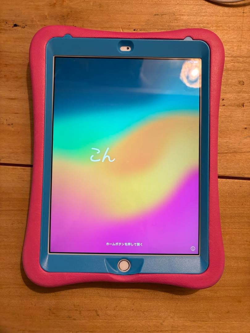 【ケース付き】iPad (第6世代) 32GB Wi-Fiモデル シルバー 本体