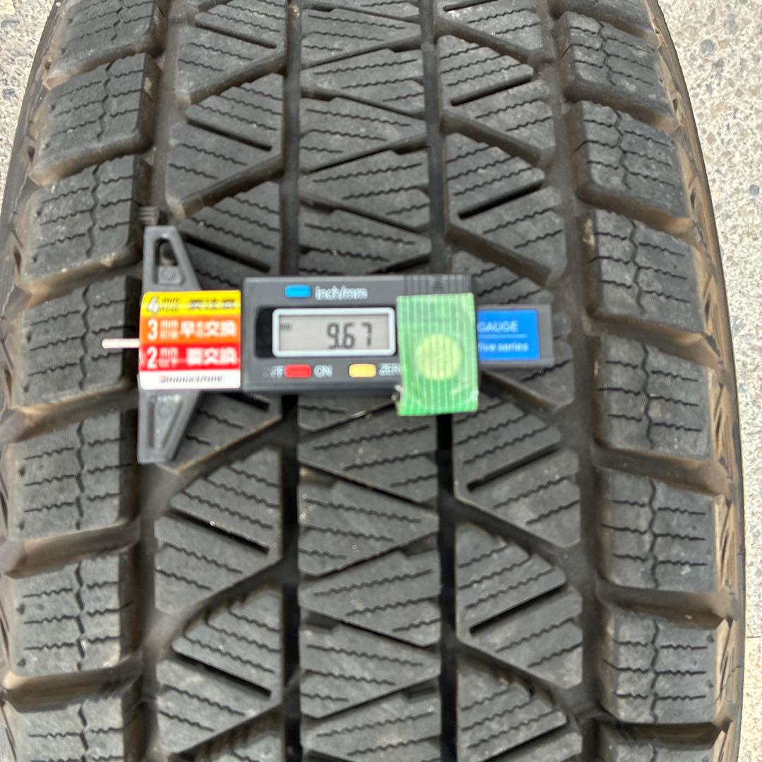 中古ブリヂストン BLIZZAK DM-V3 225/55R18 4本セット