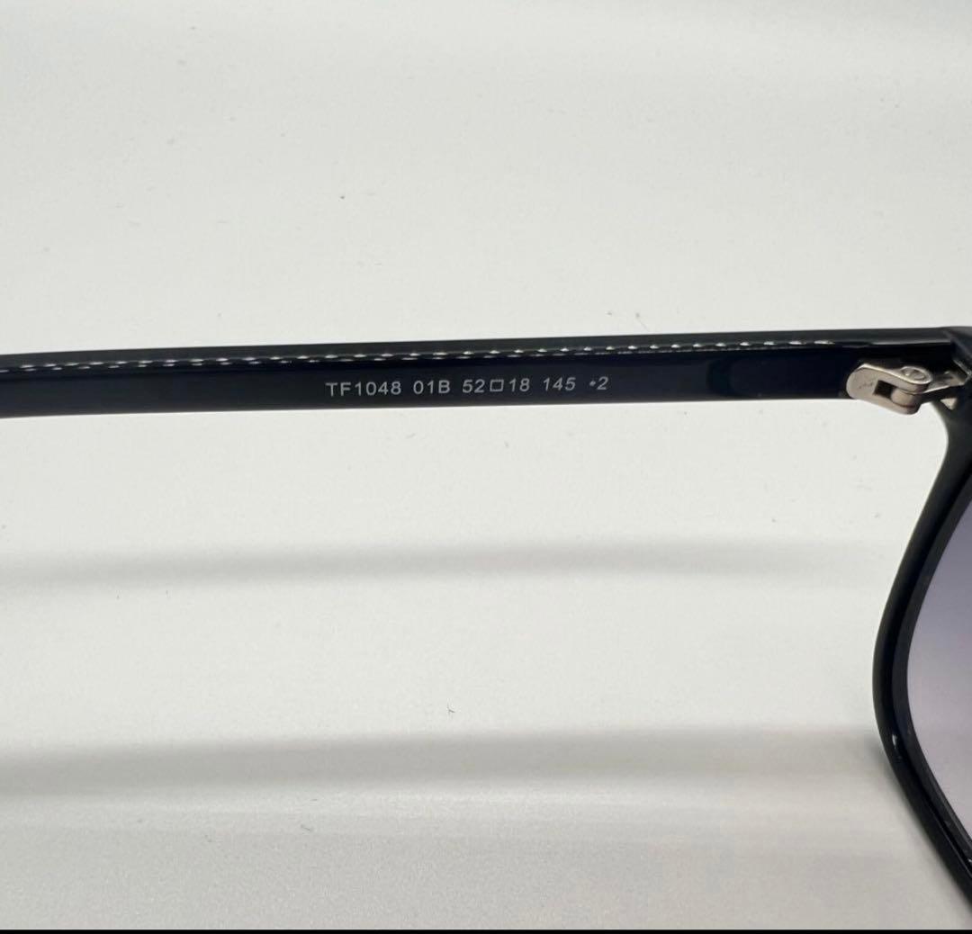 TOM FORD トムフォード サングラス TF1048-01B グラデーション