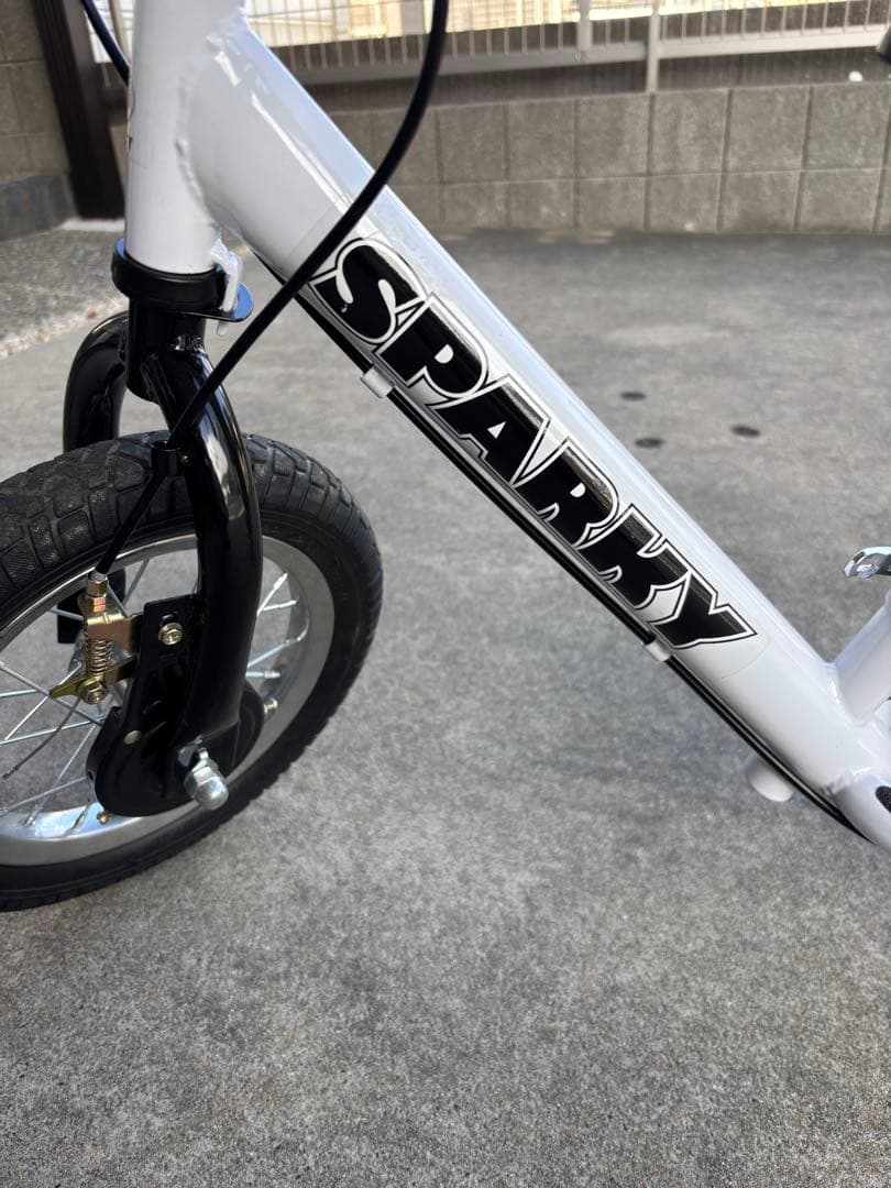 SPARKY バランスバイク キックバイク