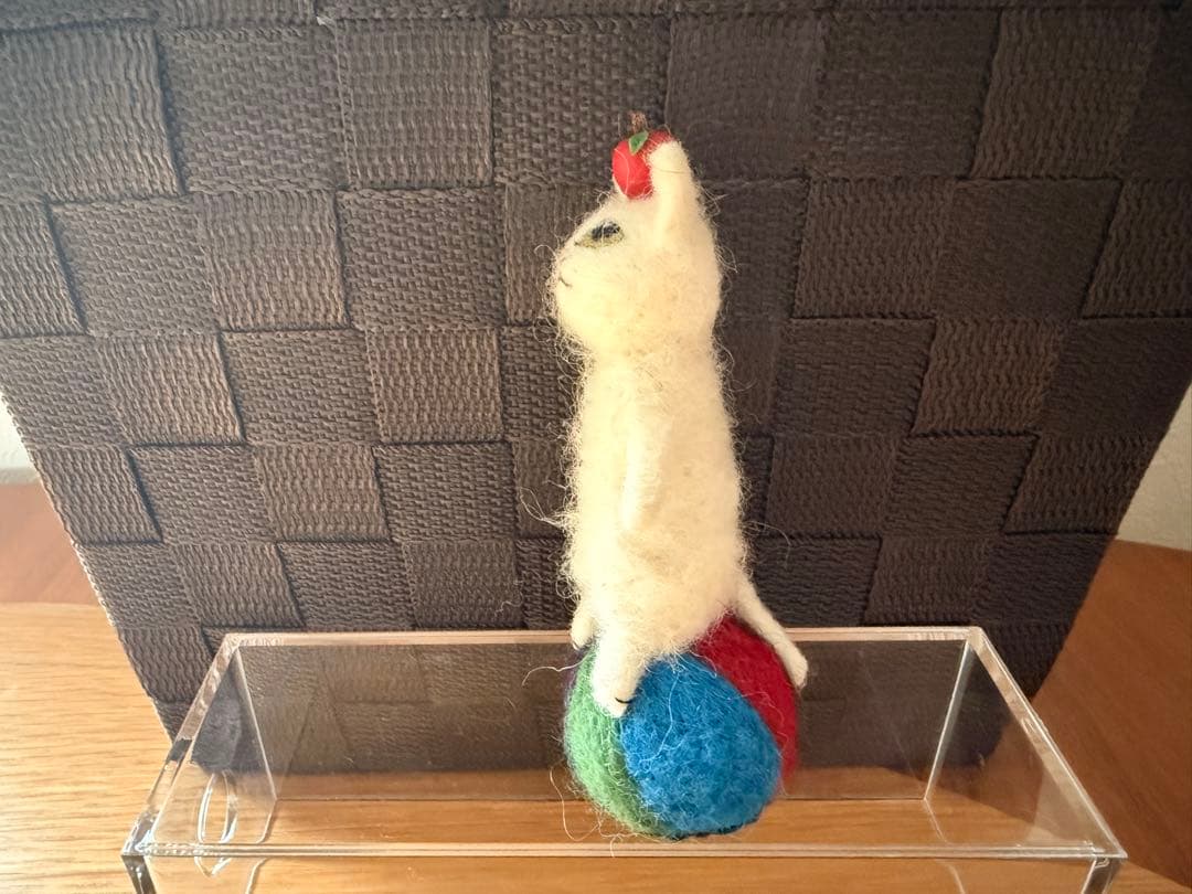 ⭐︎送料無料⭐︎MTK SHEEPさん 羊毛フェルト 白猫　ボール