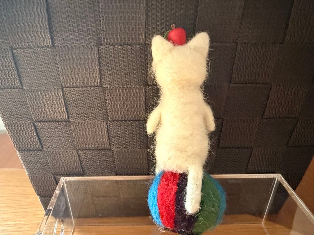 ⭐︎送料無料⭐︎MTK SHEEPさん 羊毛フェルト 白猫　ボール