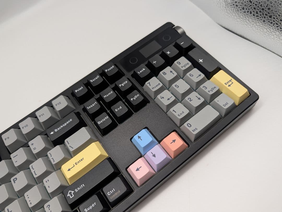 EPOMAKER TH108 Pro メカニカルキーボード