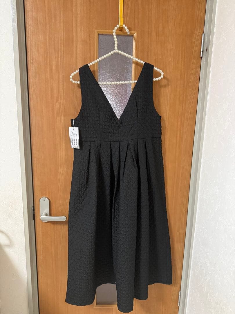 Myu ミュー　エンボス　ジャンパースカート　ブラック　完売　【新品】