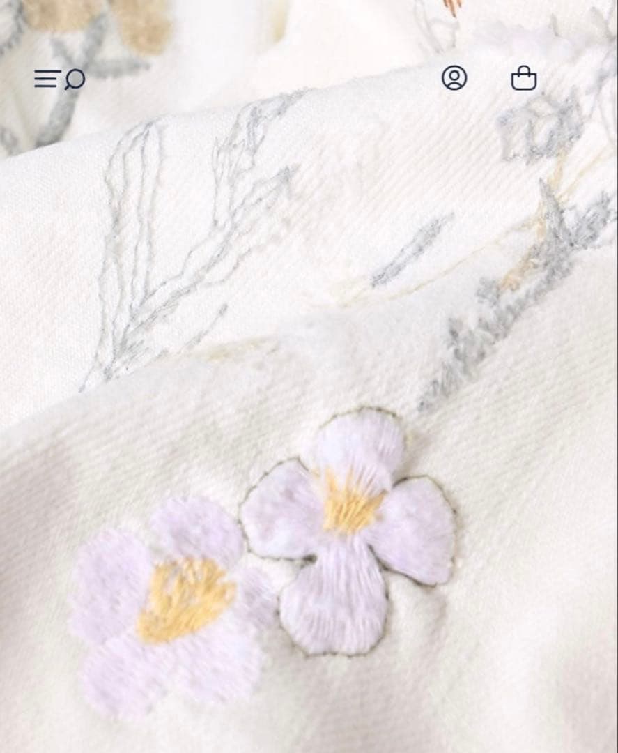 45R ライ麦ホワイトデニムのクロスオーバーパンツ遖加工（アネモネ刺繍）
