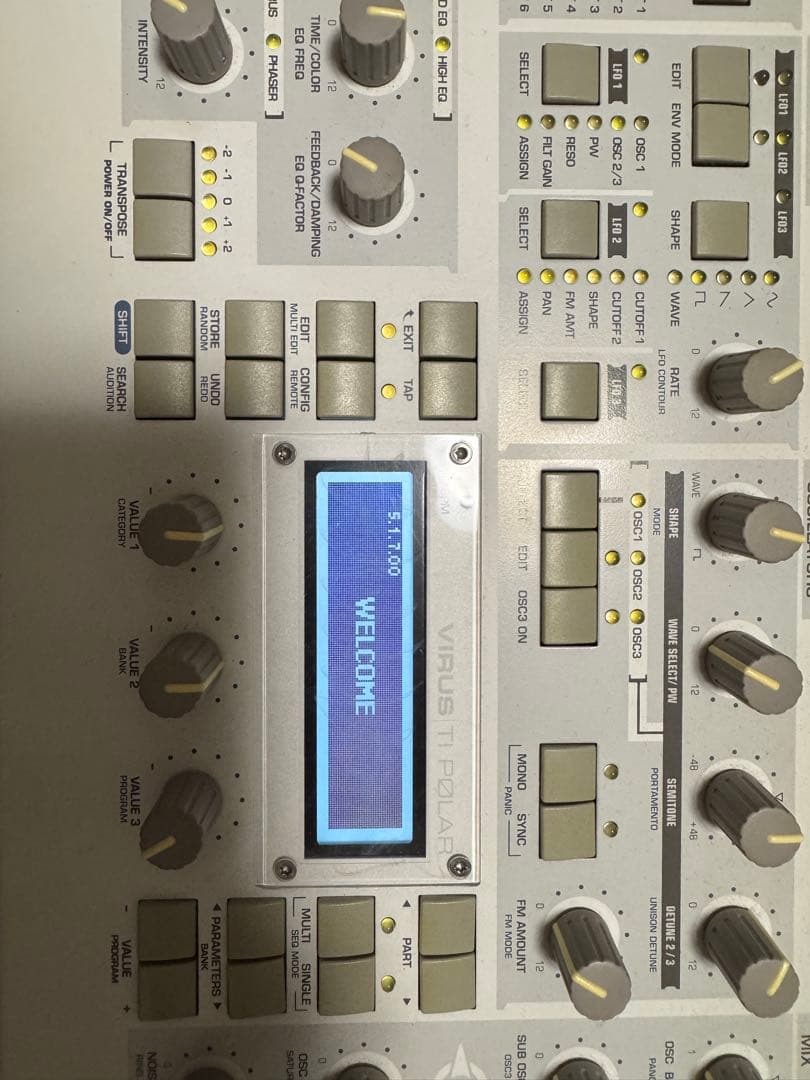 Access Virus TI Polar【音出し確認済/現状渡し】